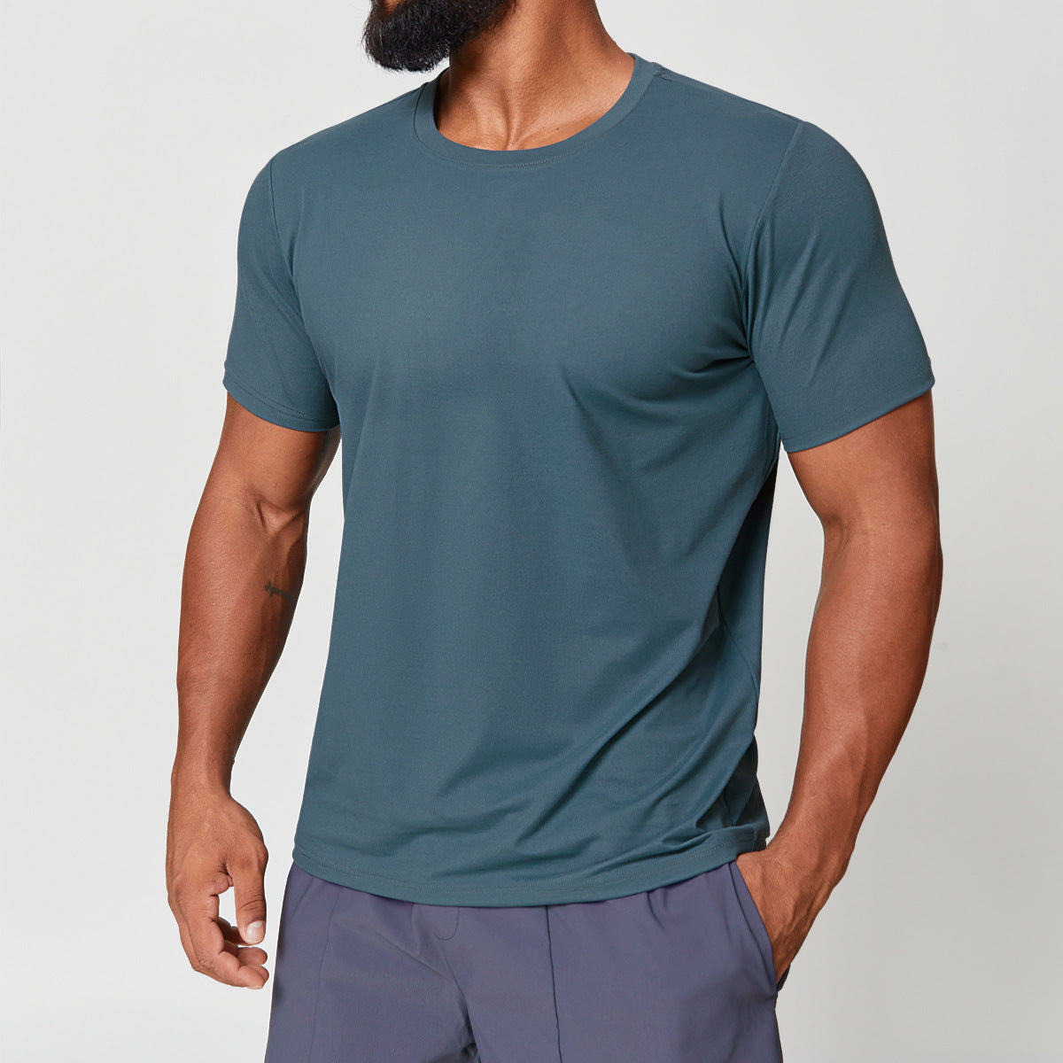 Men's Short-Sleeve Athletic T-Shirt for Training & Everyday Wear