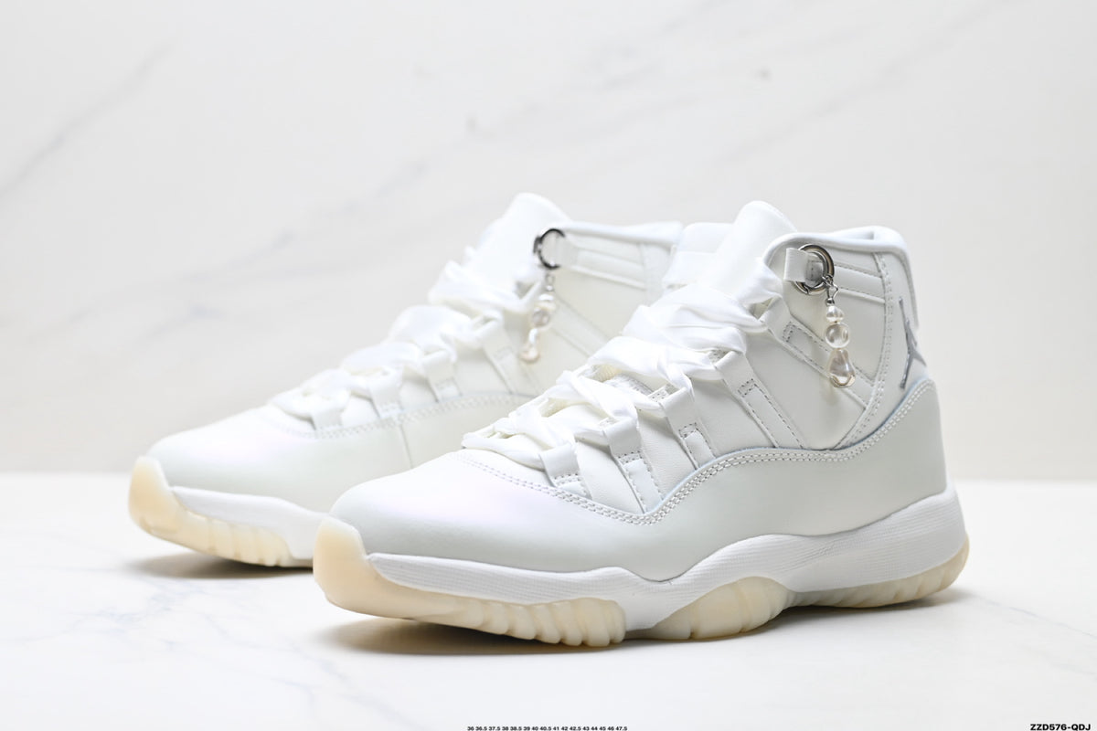 Air Jordan 11 Retro Triple White Unisex Sneakers Style 07 detail view 3