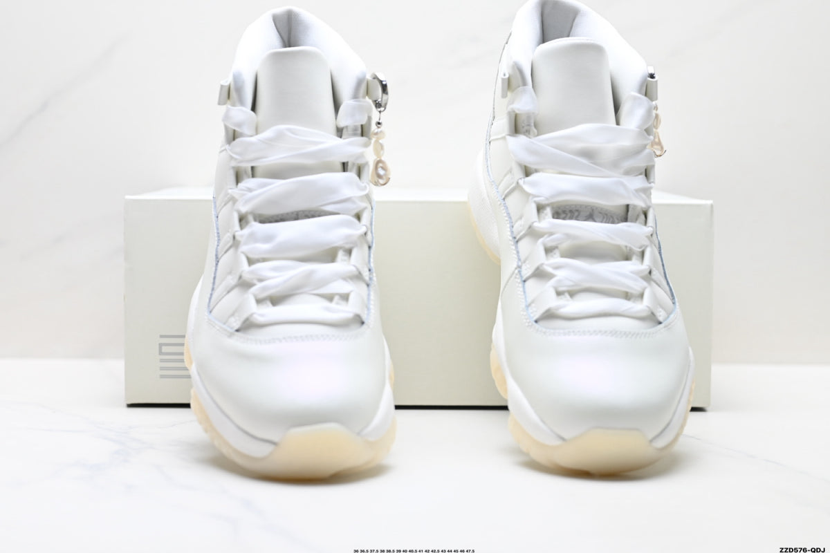 Air Jordan 11 Retro Triple White Unisex Sneakers Style 07 detail view 6
