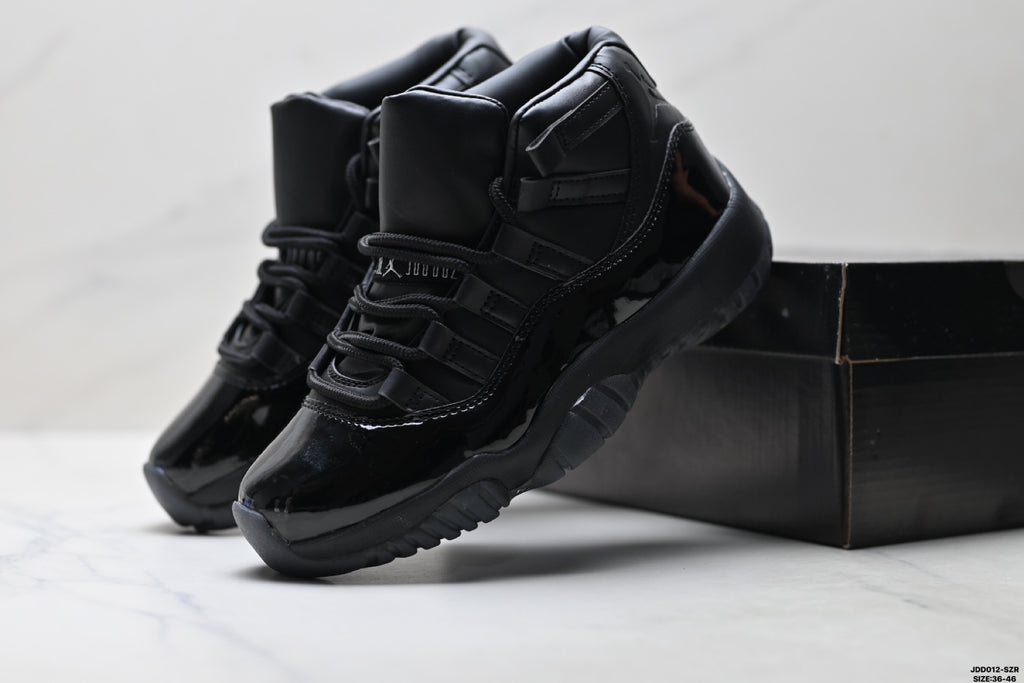 Air Jordan 11 Retro Triple Black Unisex Sneakers Style 22 detail view 7