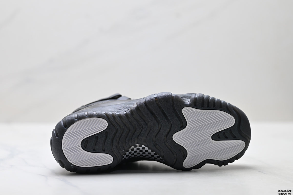 Air Jordan 11 Retro Triple Black Unisex Sneakers Style 22 detail view 8