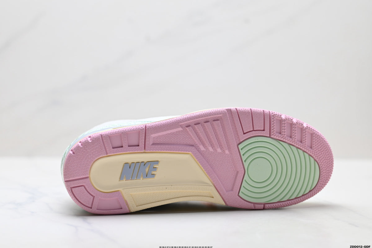 Air Jordan 3 Retro White Mint Pastel sneakers detail view 8