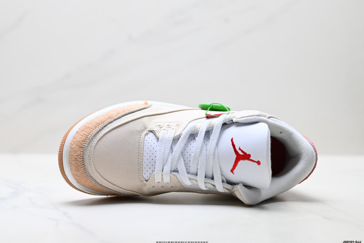 Air Jordan 3 Retro White Tan Gum sneakers detail view 2