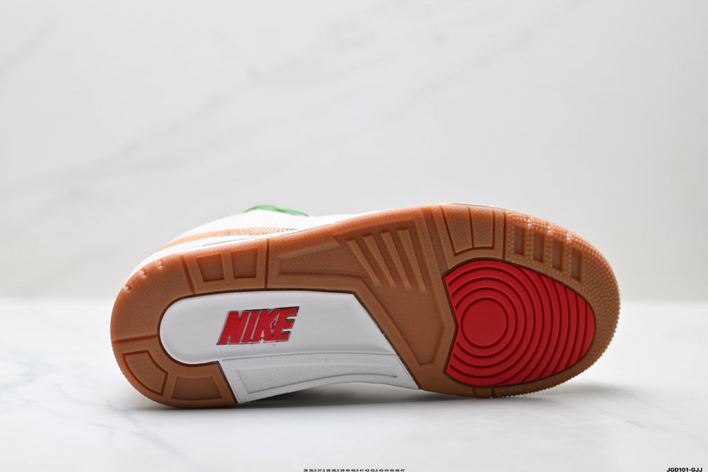 Air Jordan 3 Retro White Tan Gum sneakers detail view 8