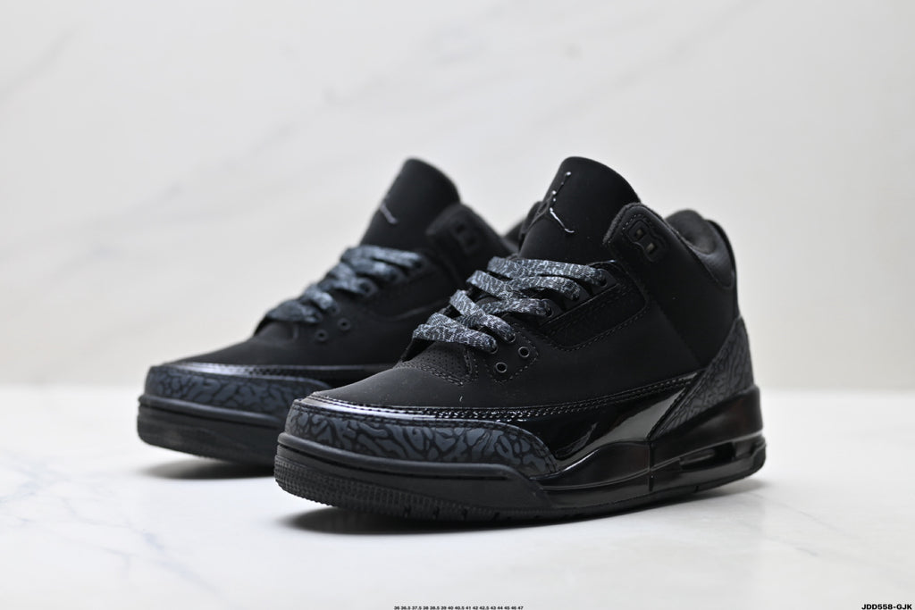 Air Jordan 3 Retro Triple Black sneakers detail view 4