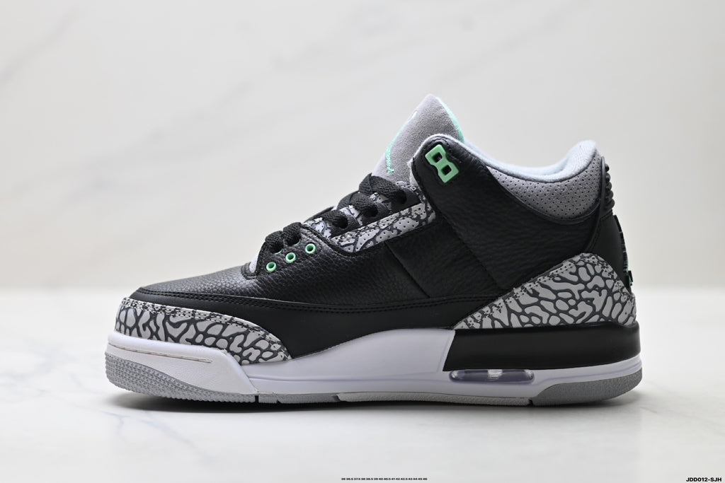 Air Jordan 3 Retro Black Green Cement sneakers detail view 3