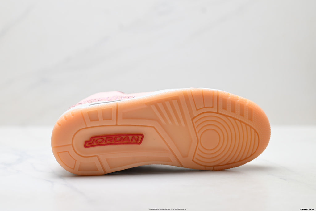 Air Jordan 3 Retro Pink White Gum sneakers detail view 8