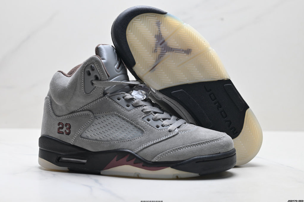 Air Jordan 5 Retro Wolf Grey Black Sneakers detail view 5