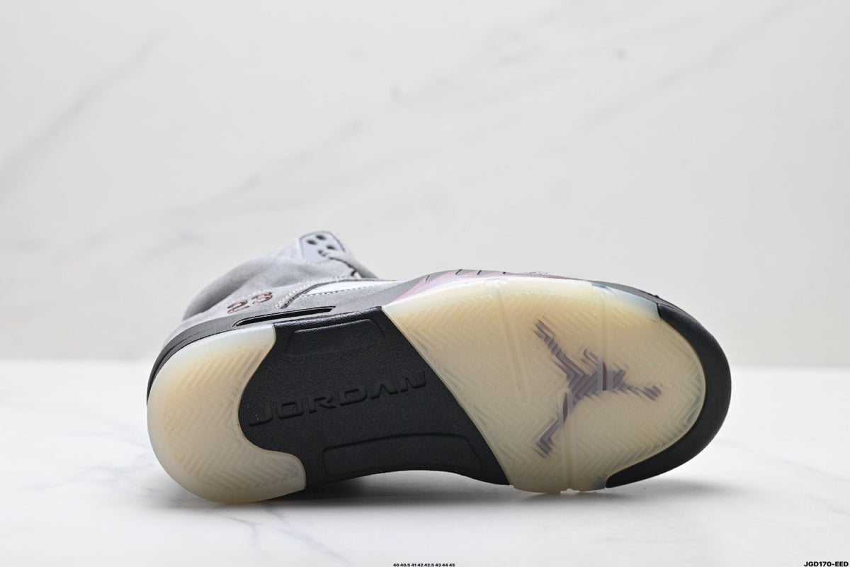 Air Jordan 5 Retro Wolf Grey Black Sneakers detail view 8