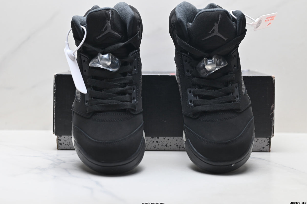 Air Jordan 5 Retro Black Metallic Silver Sneakers detail view 7
