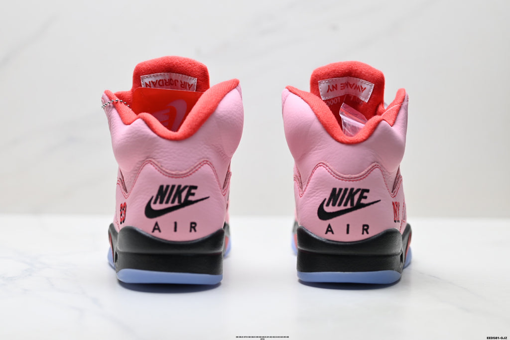 Air Jordan 5 Retro Pink Black Ice Blue Sneakers detail view 6