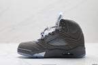 Air Jordan 5 Retro Cool Grey Silver Sneakers detail view 3