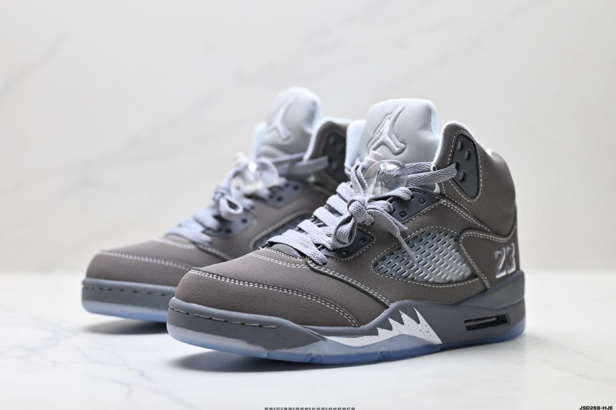 Air Jordan 5 Retro Cool Grey Silver Sneakers detail view 4