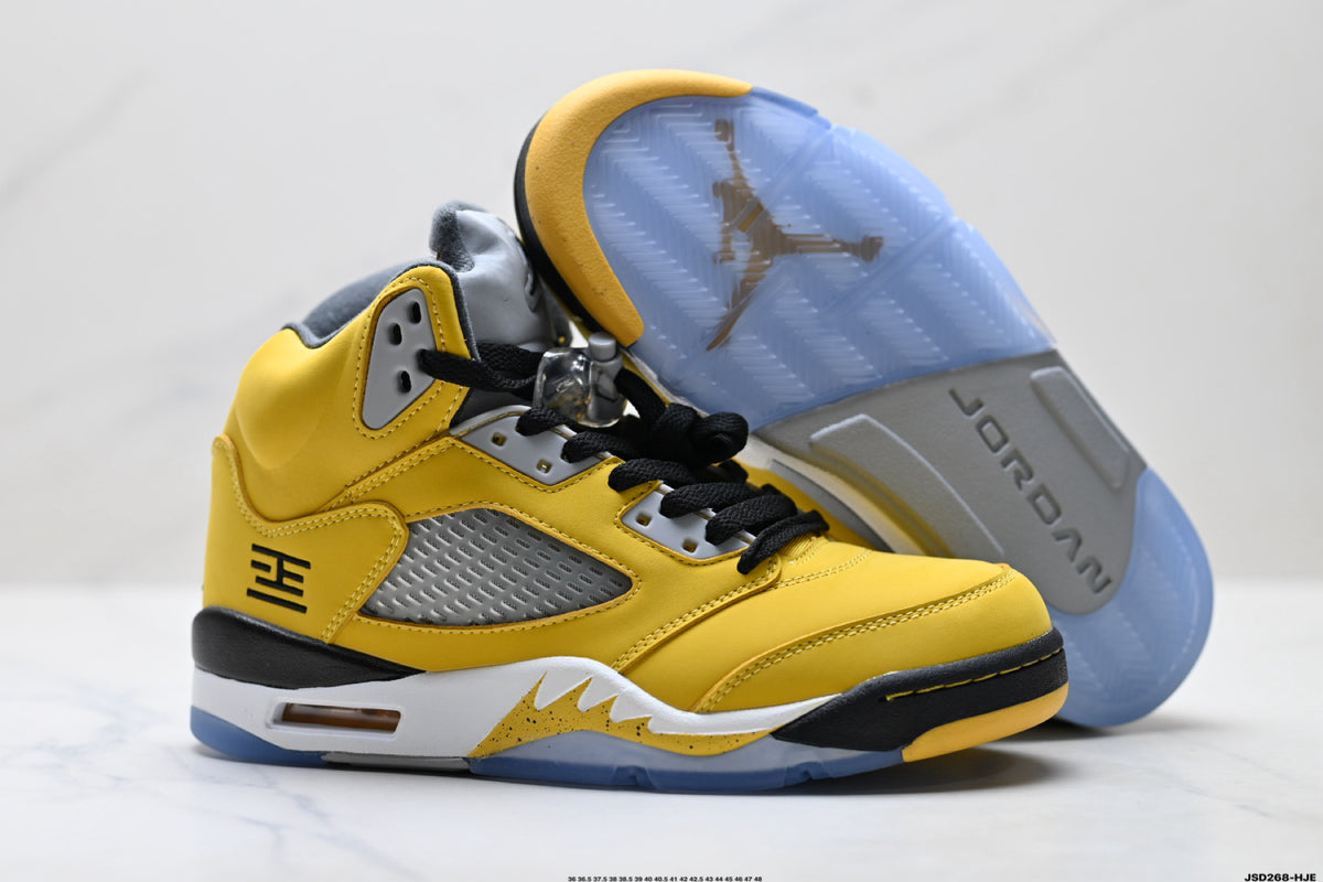 Air Jordan 5 Retro University Gold Black Sneakers detail view 5