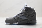 Air Jordan 5 Retro Wolf Grey Metallic Silver Sneakers detail view 3