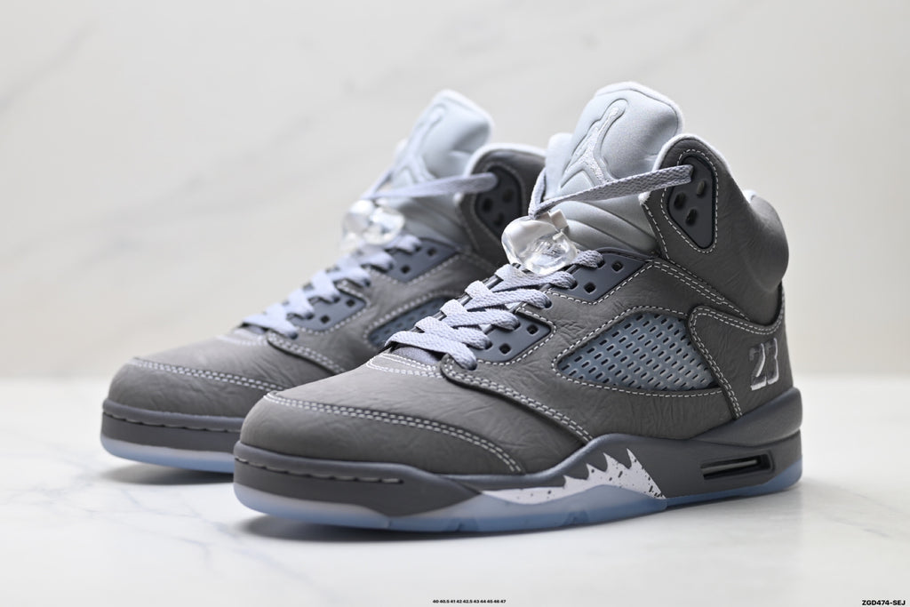 Air Jordan 5 Retro Wolf Grey Metallic Silver Sneakers detail view 4