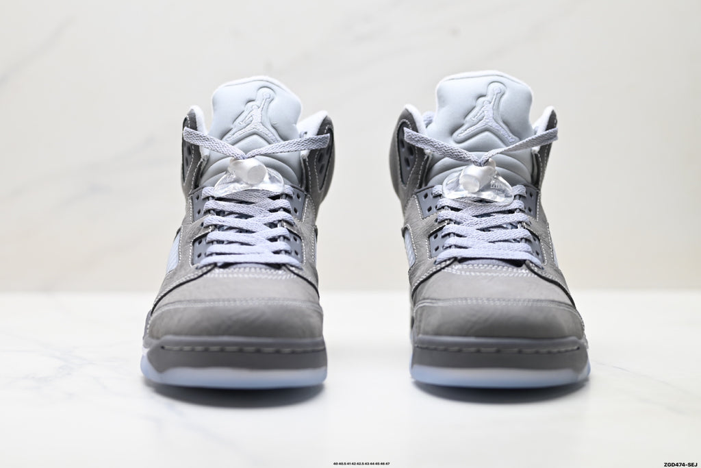 Air Jordan 5 Retro Wolf Grey Metallic Silver Sneakers detail view 7