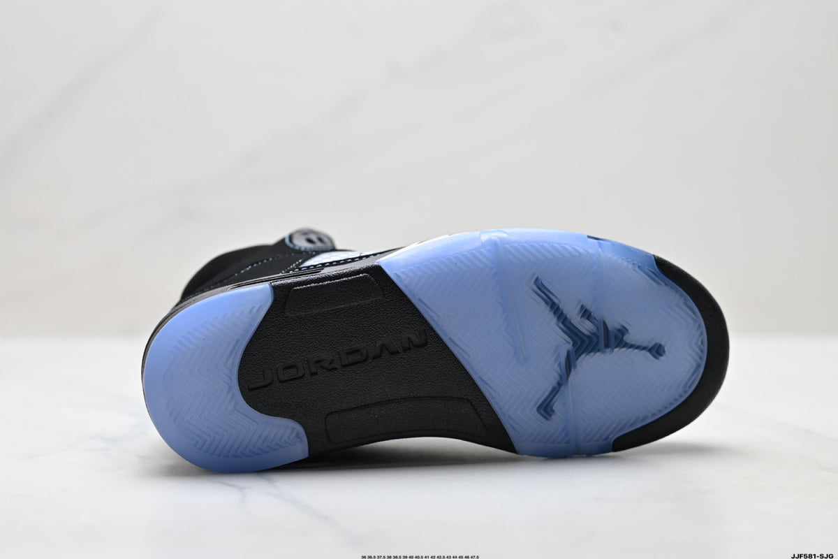 Air Jordan 5 Retro Black University Blue Sneakers detail view 8