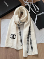 Chanel Style Contrast-Edge Knit Scarf product detail 6