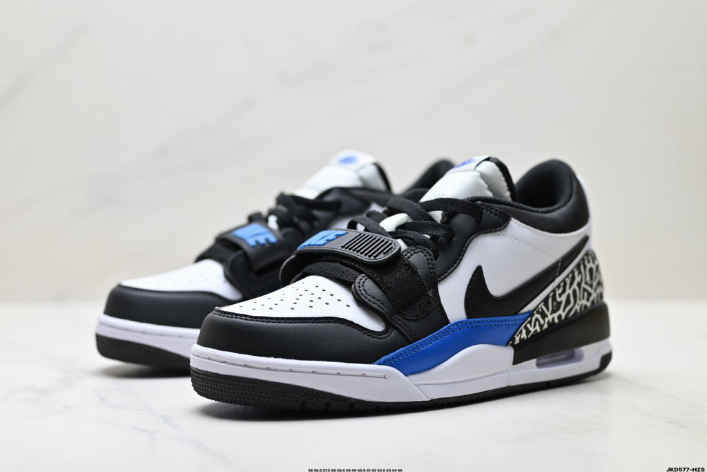 Jordan Legacy 312 Low Black White Royal Blue sneakers detail view 4