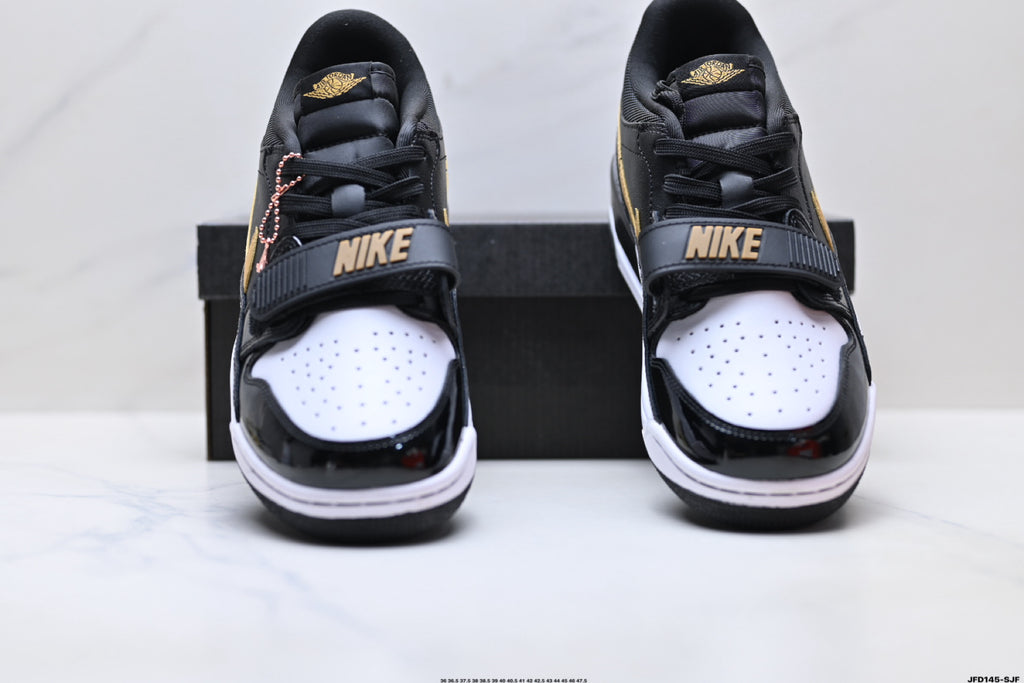 Jordan Legacy 312 Low Black White Metallic Gold sneakers detail view 7