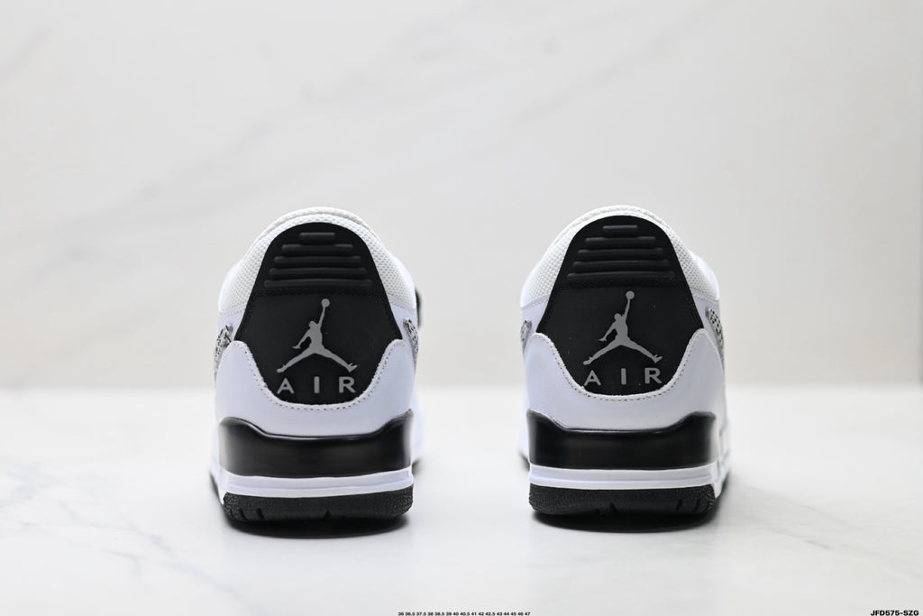 Jordan Legacy 312 Low White Black Cement Grey sneakers detail view 6