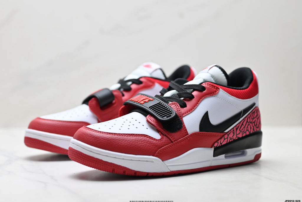 Jordan Legacy 312 Low White University Red Black sneakers detail view 4