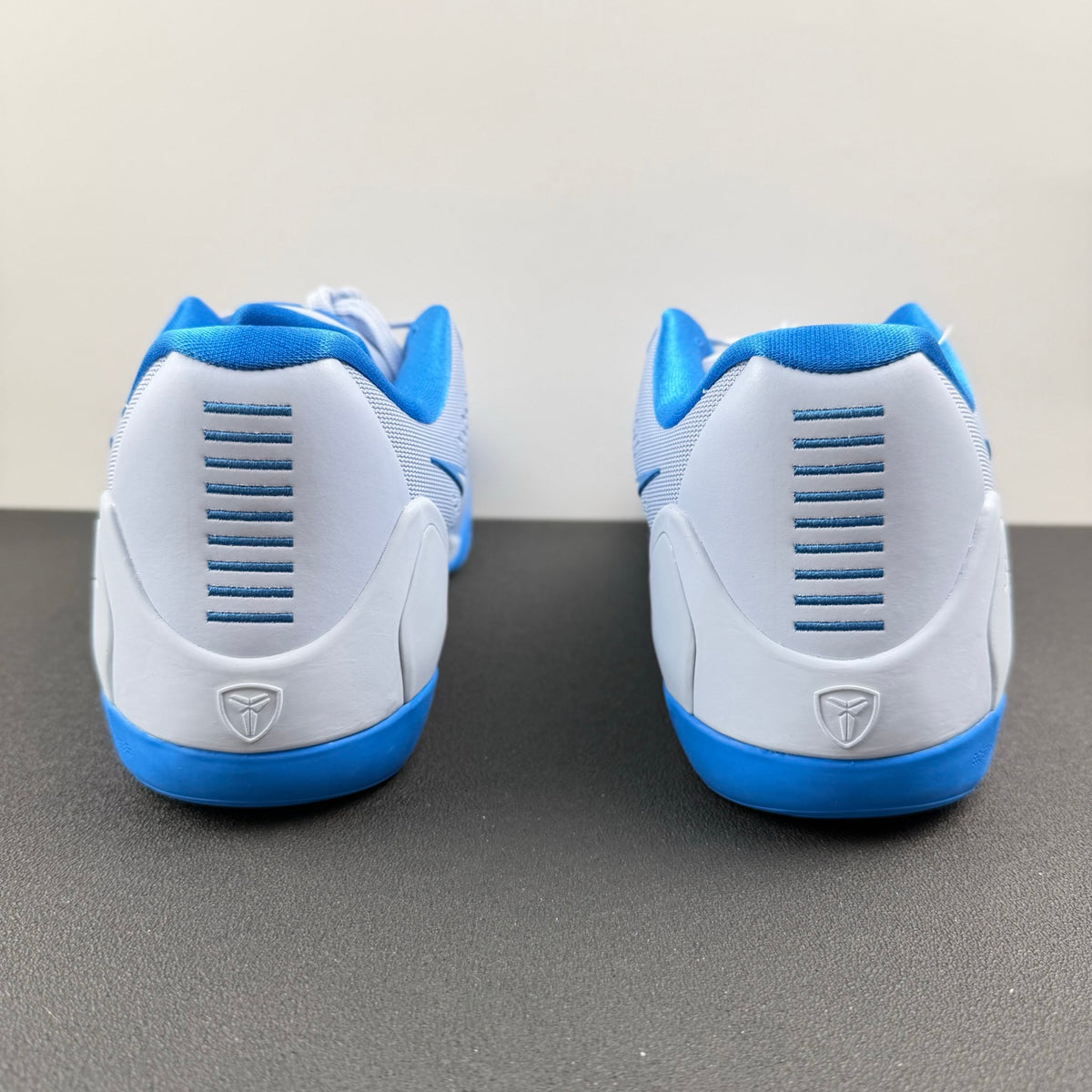 Nike Kobe White Blue Mesh basketball shoes, product detail photo 5