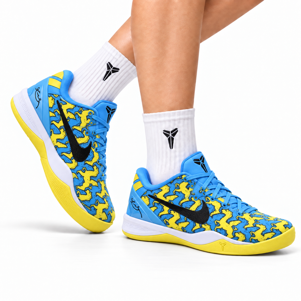 Nike Kobe Blue Yellow Horse Print basketball shoes, on-foot styling illustration