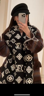 Louis Vuitton Style Monogram Knit Scarf product detail 7