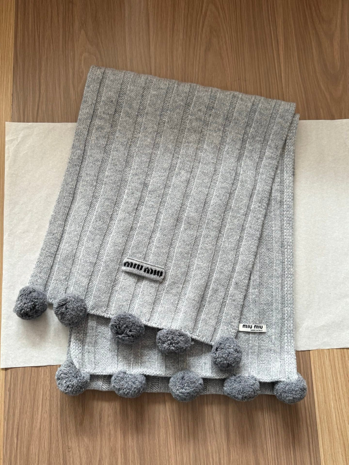 Miu Miu Style Pom-Pom Rib-Knit Scarf product detail 2