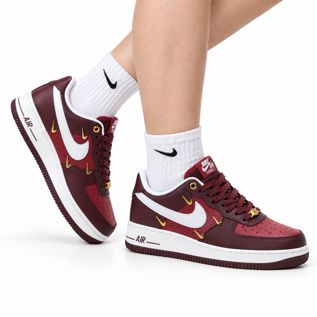 Nike Air Force 1 ’07 Burgundy Sneakers