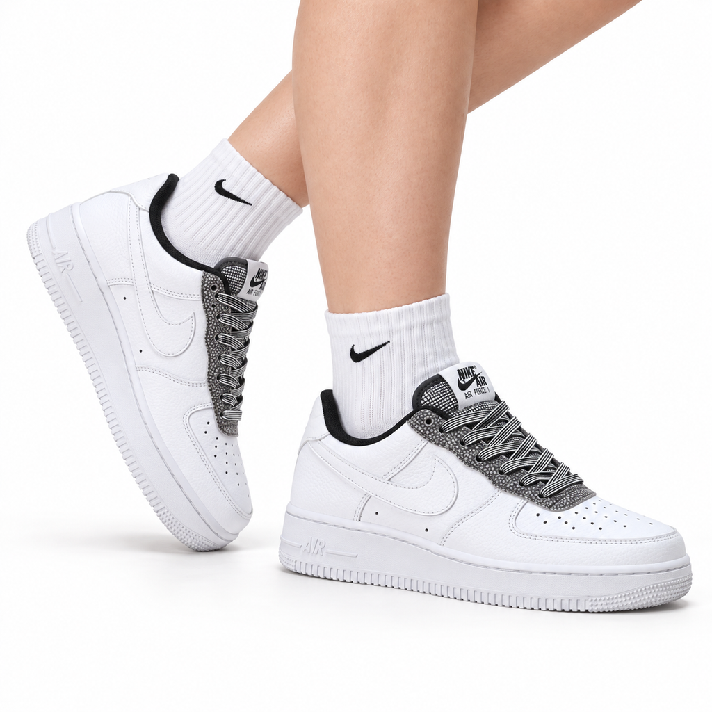 Nike Air Force 1 ’07 Low-Top Sneakers