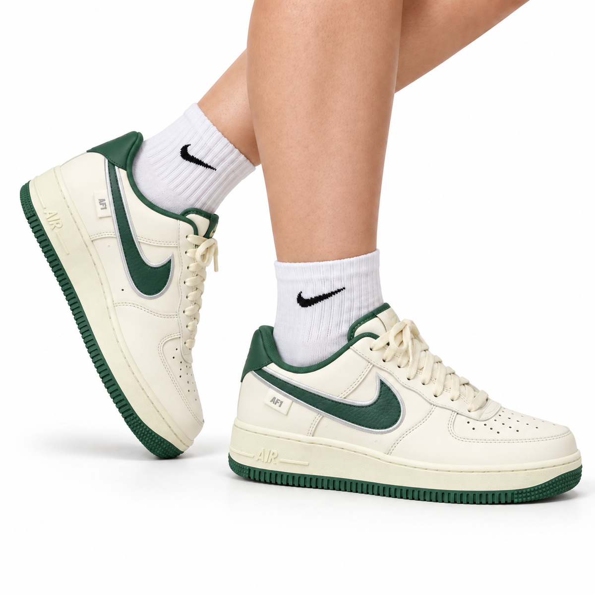 NIKE Air Force 1 Sneakers