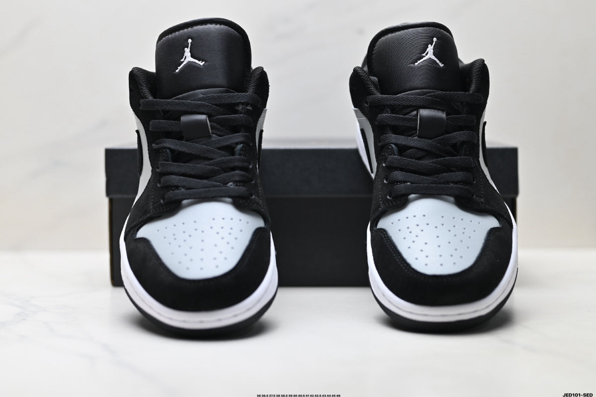 Nike Low-Top Sneakers Black White Unisex Style 32 detail view 8