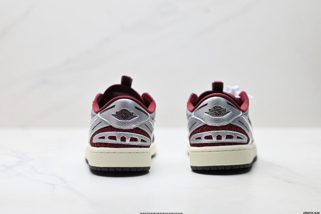 Nike Low-Top Sneakers Burgundy Silver Unisex Collaboration Edition Style 12 detail view 7