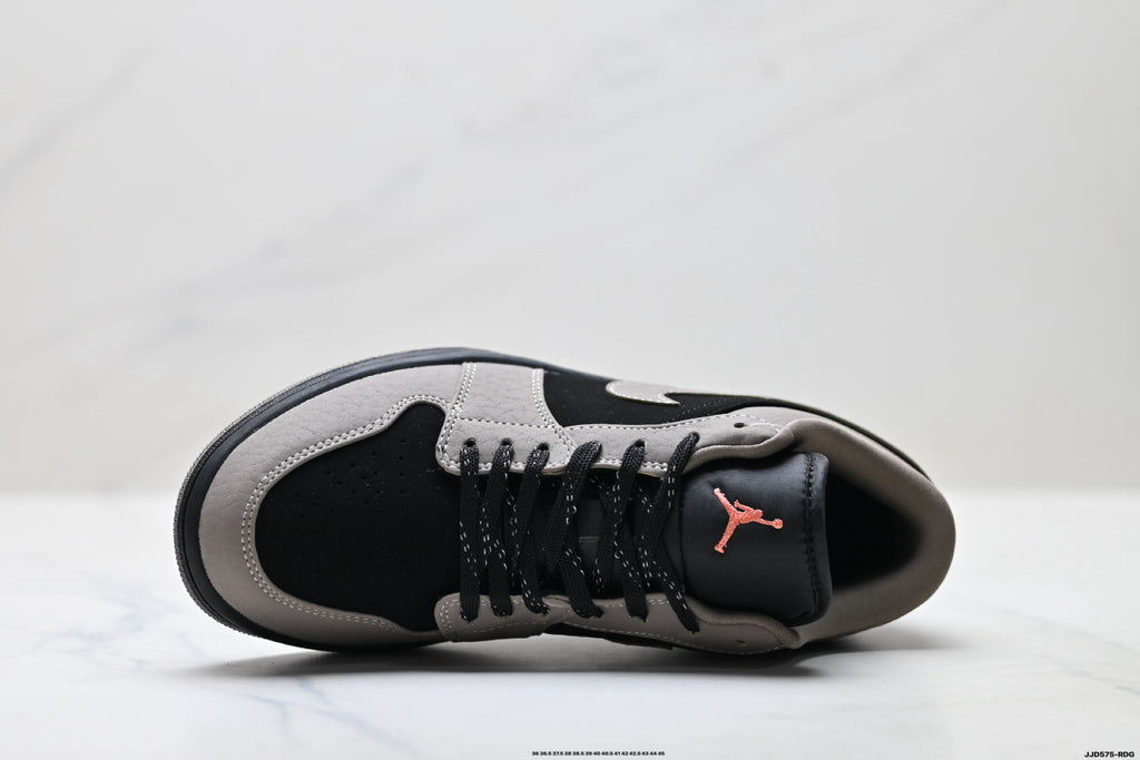 Nike Low-Top Sneakers Gray Black Unisex Style 50 detail view 3