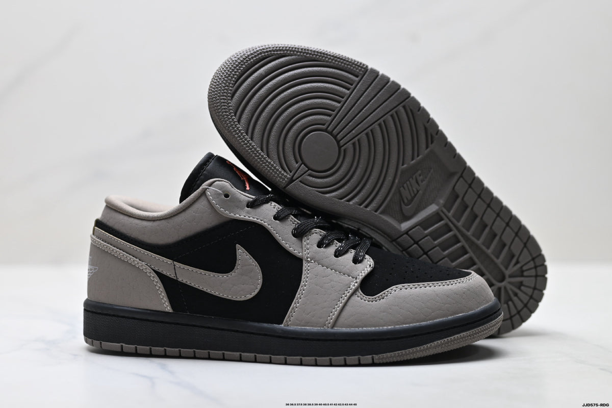 Nike Low-Top Sneakers Gray Black Unisex Style 50 detail view 6