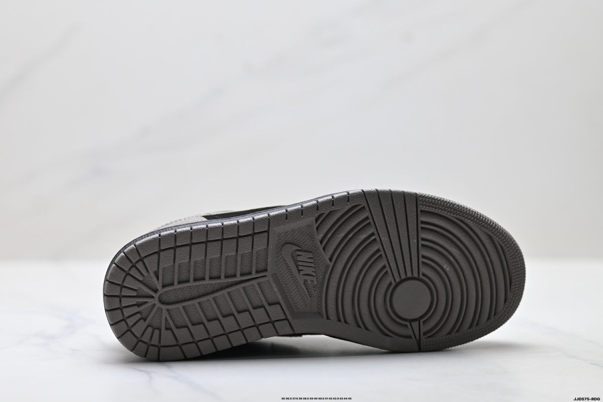 Nike Low-Top Sneakers Gray Black Unisex Style 50 detail view 9