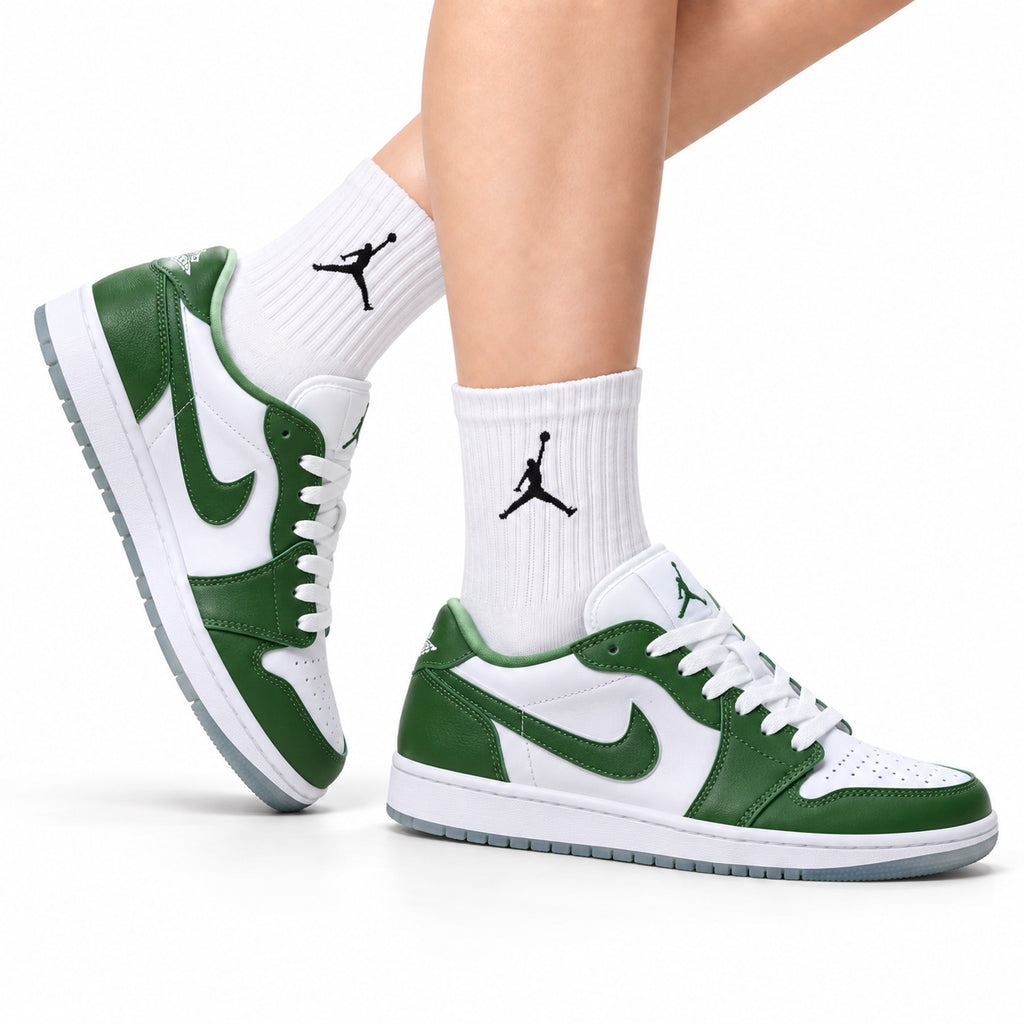 Nike Low-Top Sneakers Green White Unisex Style 41 white background lifestyle main view