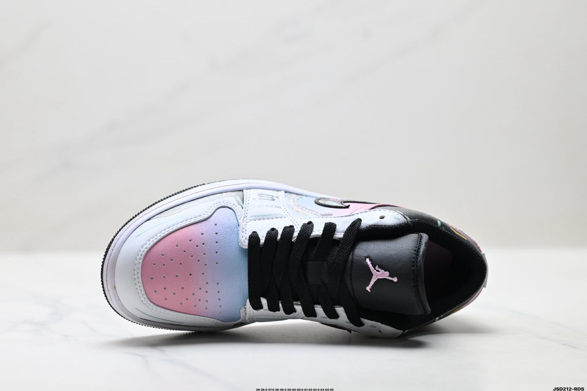 Nike Low-Top Sneakers Pink White Black Graphic Unisex Collaboration Edition Style 55 detail view 3