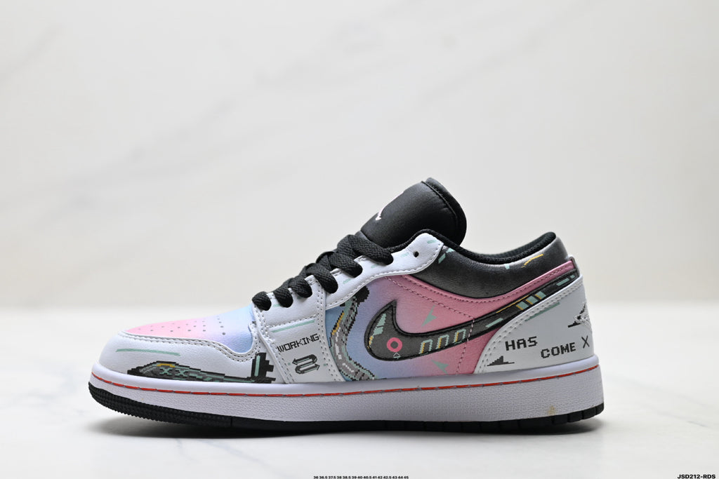 Nike Low-Top Sneakers Pink White Black Graphic Unisex Collaboration Edition Style 55 detail view 4