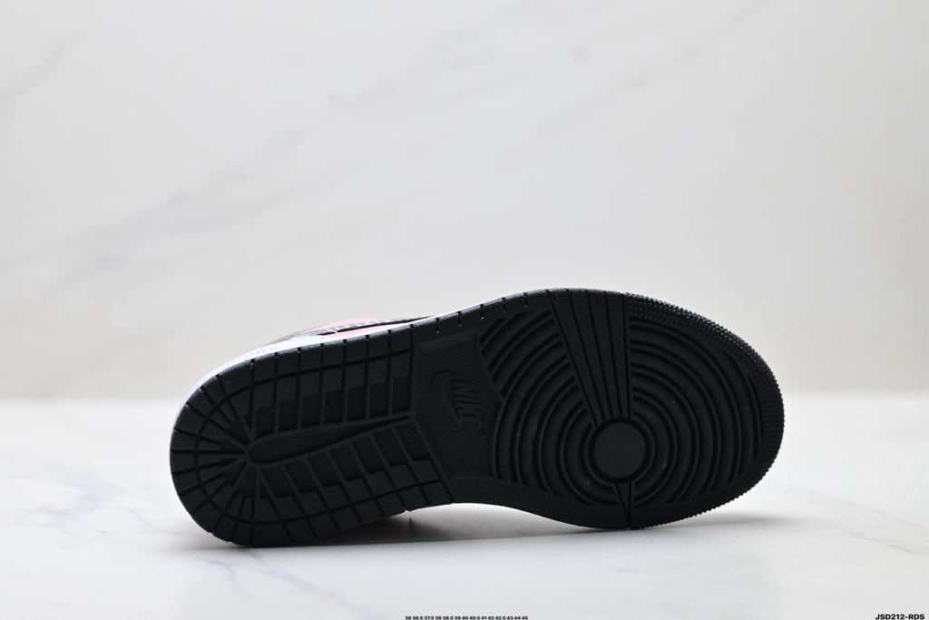 Nike Low-Top Sneakers Pink White Black Graphic Unisex Collaboration Edition Style 55 detail view 9