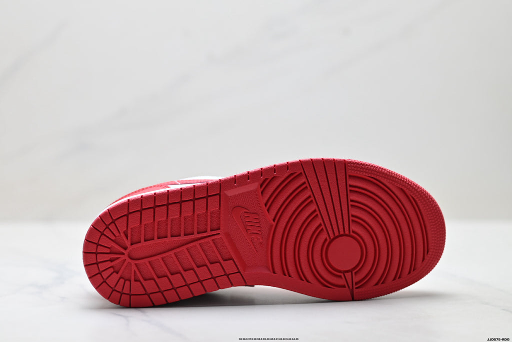 Nike Low-Top Sneakers Red White Unisex Style 52 detail view 9