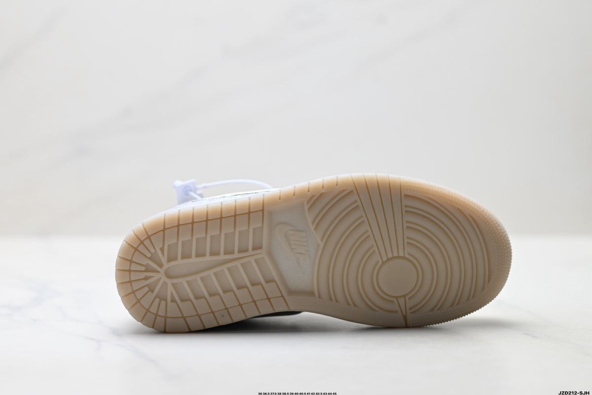 Nike Low-Top Sneakers Silver Monogram Unisex Collaboration Edition Style 11 detail view 9