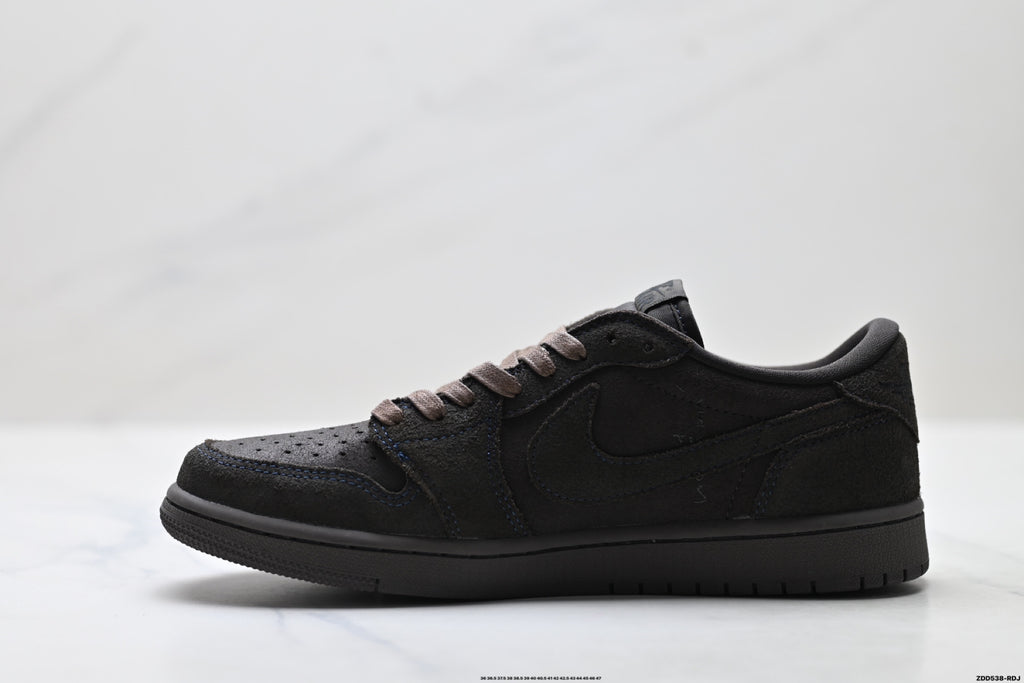 Nike Low-Top Sneakers Triple Black Unisex Style 44 detail view 4