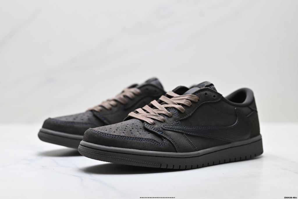 Nike Low-Top Sneakers Triple Black Unisex Style 44 detail view 5