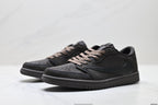 Nike Low-Top Sneakers Triple Black Unisex Style 44 detail view 5