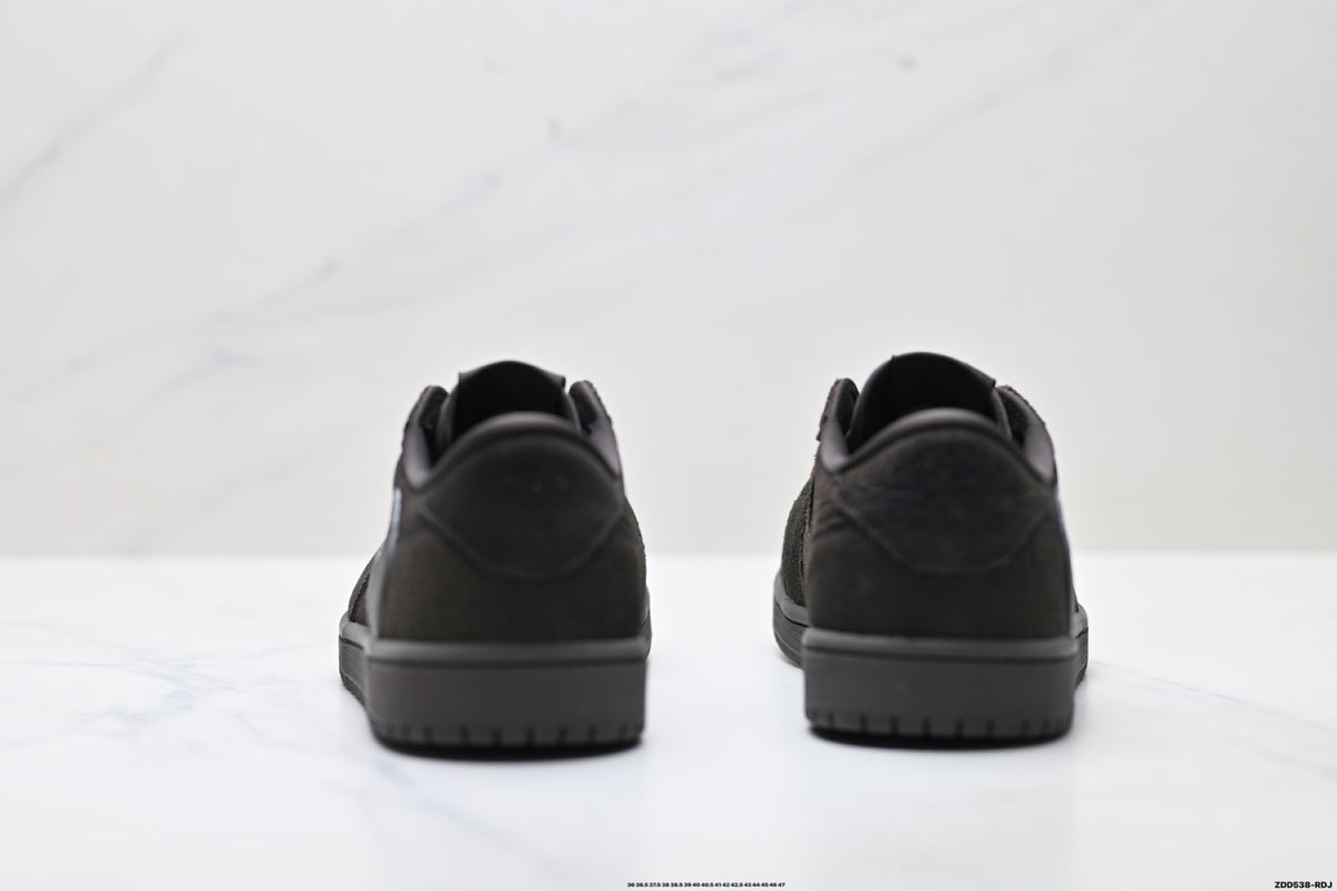 Nike Low-Top Sneakers Triple Black Unisex Style 44 detail view 7