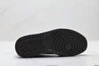 Nike Low-Top Sneakers Triple Black Unisex Style 44 detail view 9